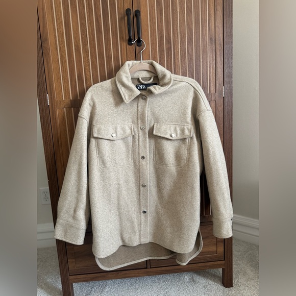 Zara Jackets & Blazers - Zara Button Up Shacket medium